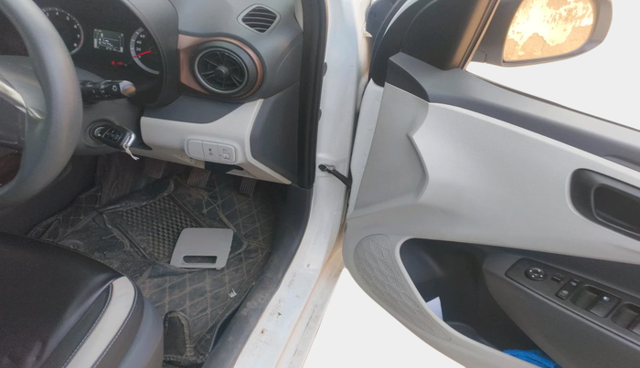 2022 Hyundai AURA S 1.2 CNG, Petrol, Manual, 87,212 km, interior