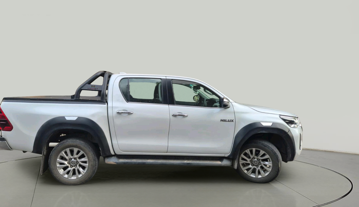 2023 Toyota HILUX HIGH 4X4 AT, Diesel, Automatic, 69,979 km, exterior