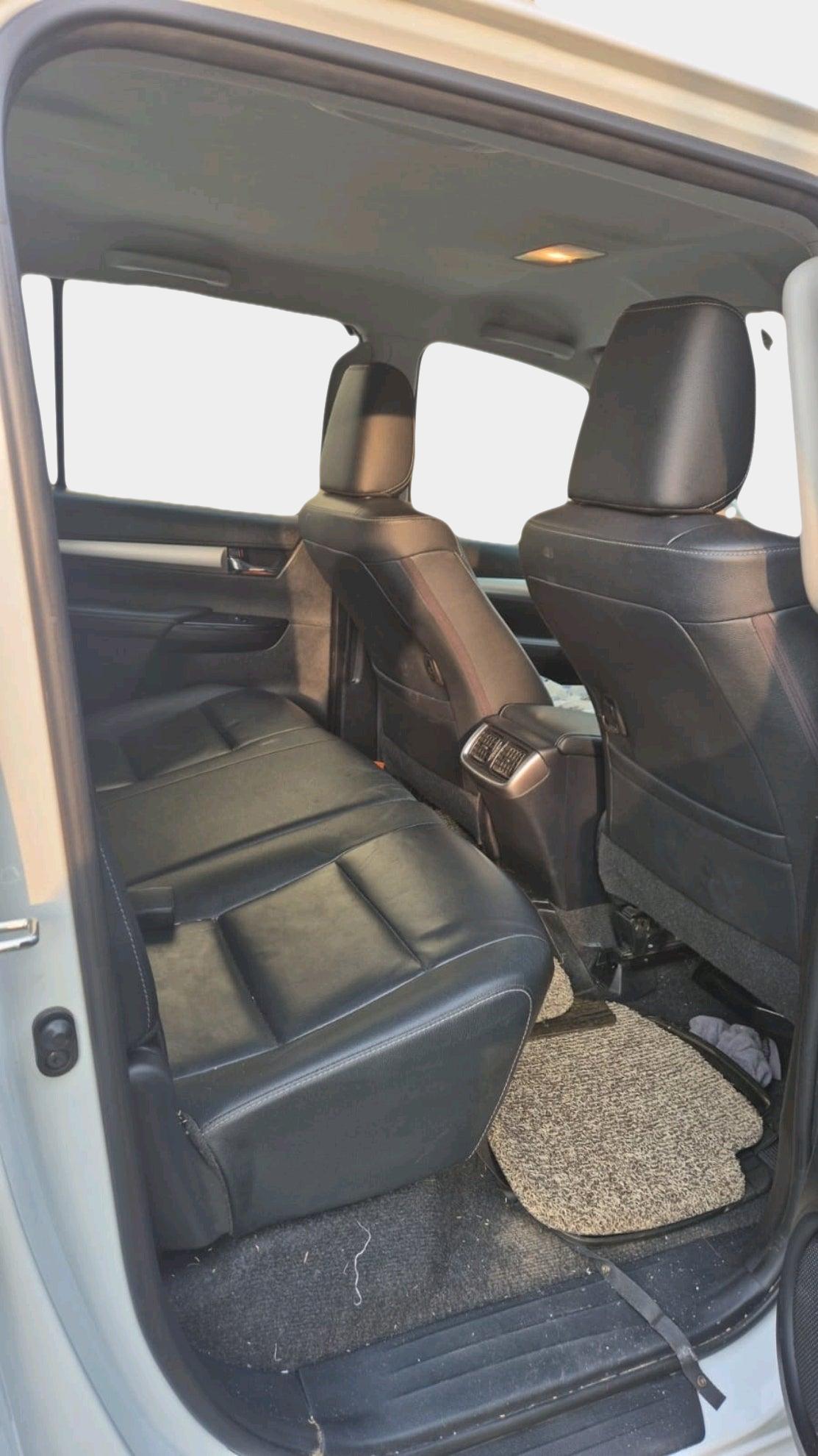 2023 Toyota HILUX HIGH 4X4 AT, Diesel, Automatic, 75,000 km, interior