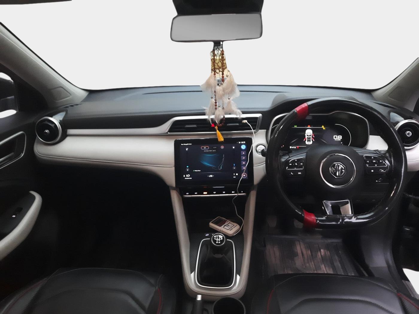 2023 MG ASTOR SMART 1.5 MT, Petrol, Manual, 32,070 km, interior
