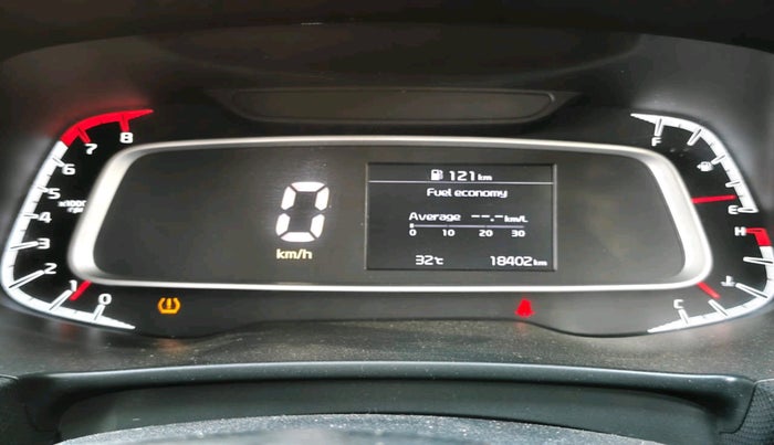 2022 KIA SONET HTK PLUS 1.2, Petrol, Manual, 18,402 km, interior
