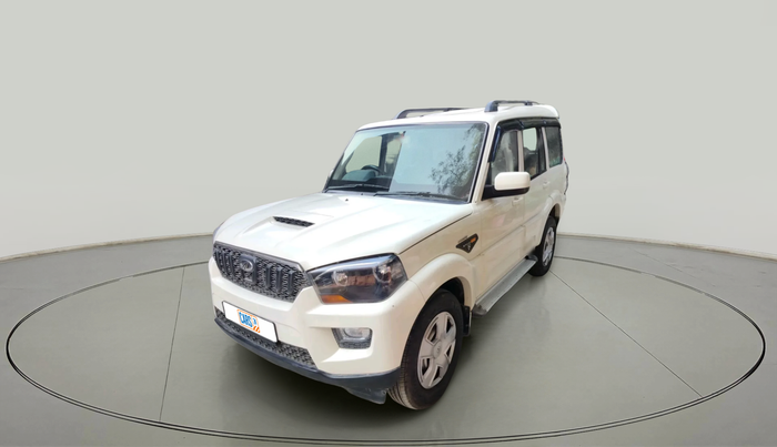 2017 Mahindra Scorpio S4 PLUS 1.99 INTELLI-HYBRID, Diesel, Manual, 87,104 km, exterior