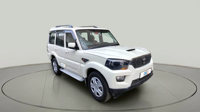 2017 Mahindra Scorpio S4 PLUS 1.99 INTELLI-HYBRID, Diesel, Manual, 87,926 km, exterior