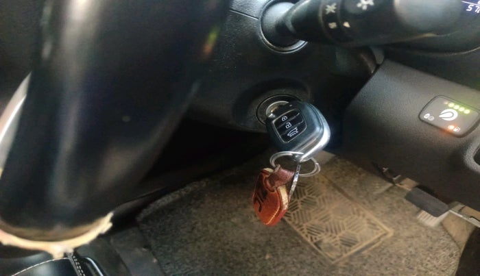 2020 Hyundai VENUE S 1.2, Petrol, Manual, 57,088 km, interior