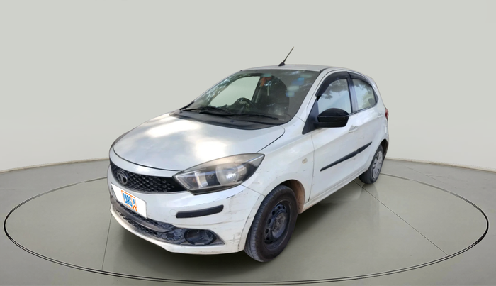 2016 Tata Tiago XT PETROL, Petrol, Manual, 1,18,151 km, exterior
