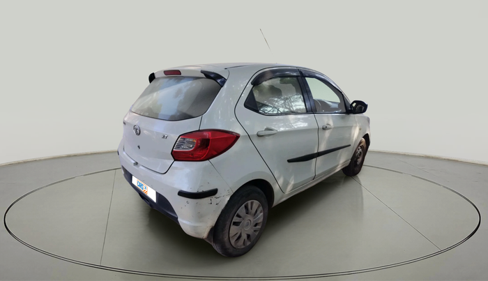2016 Tata Tiago XT PETROL, Petrol, Manual, 1,18,151 km, exterior