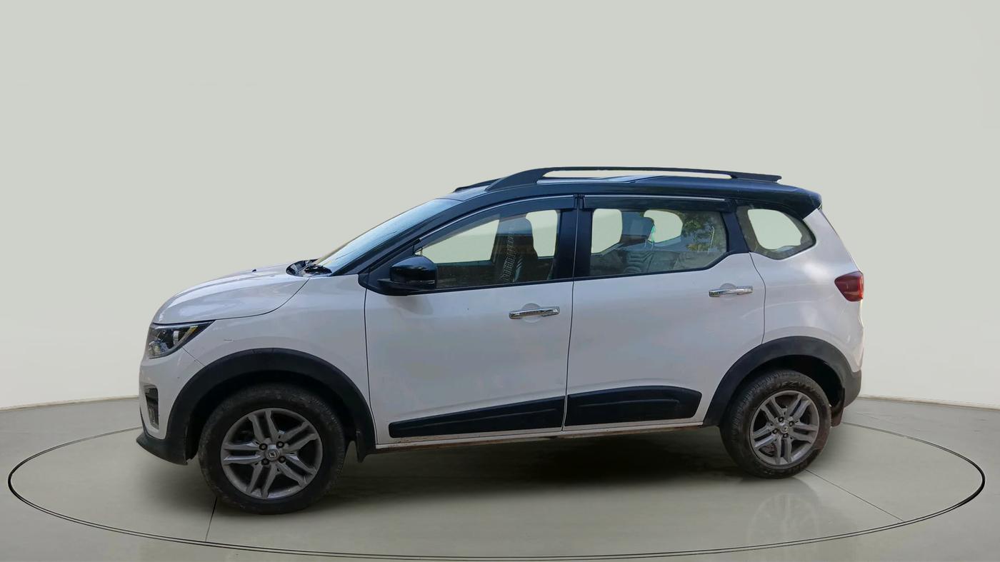 2023 Renault TRIBER RXZ DUAL TONE, Petrol, Manual, 15,257 km, exterior