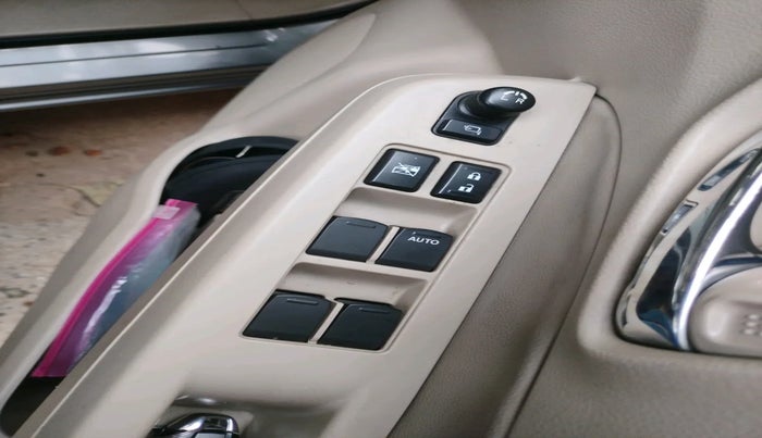 2015 Maruti Ciaz ZXI+, Petrol, Manual, 31,426 km, interior