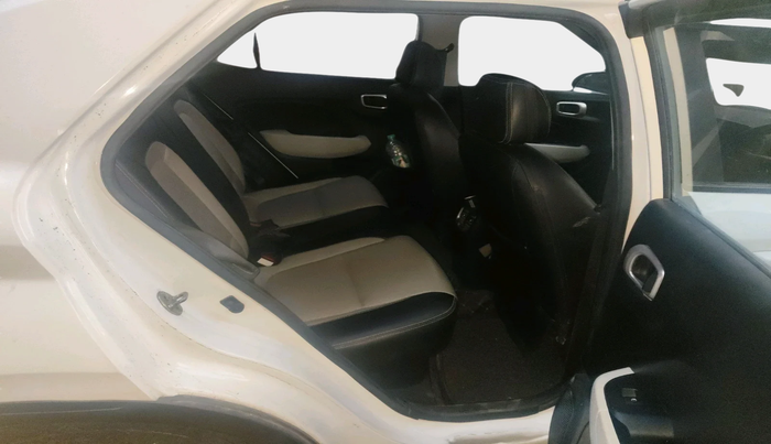 2022 Hyundai VENUE S 1.2, Petrol, Manual, 38,662 km, interior