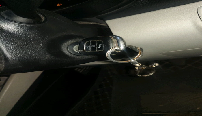 2022 Hyundai VENUE S 1.2, Petrol, Manual, 38,662 km, interior