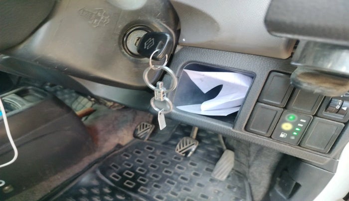 2012 Maruti Wagon R 1.0 LXI CNG, Petrol, Manual, 2,12,043 km, interior