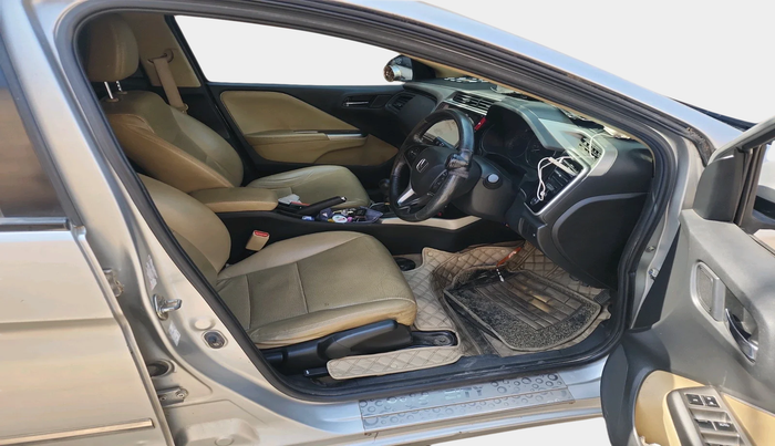 2016 Honda City 1.5L I-DTEC VX, Diesel, Manual, 93,836 km, interior