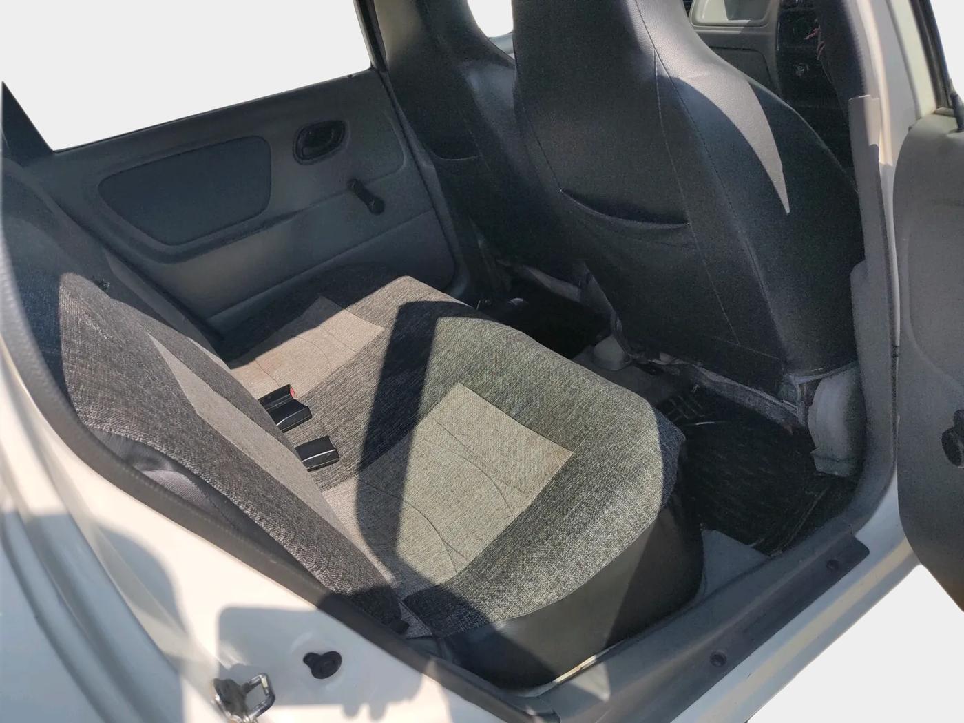 2011 Maruti Alto K10 VXI, Petrol, Manual, 57,000 km, interior