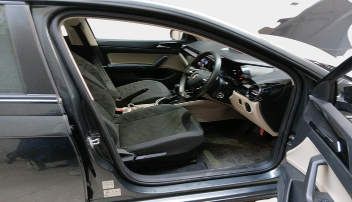 2023 Skoda SLAVIA AMBITION 1.5L TSI AT, Petrol, Automatic, 9,718 km, interior