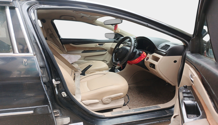 2015 Maruti Ciaz ZXI AT, Petrol, Automatic, 1,55,000 km, interior