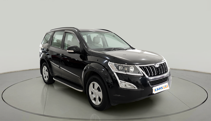 2019 Mahindra XUV500 W7, Diesel, Manual, 1,10,971 km, exterior