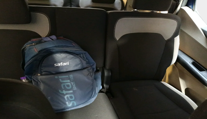 2020 Renault TRIBER RXL MT, Petrol, Manual, 80,742 km, interior