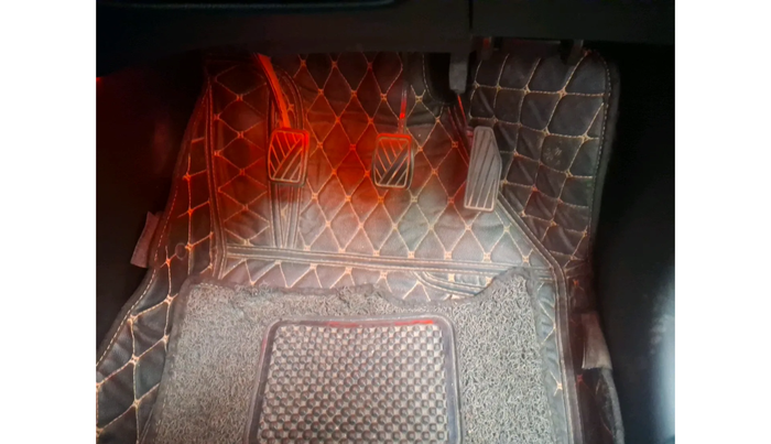 2020 Maruti XL6 ALPHA MT, Petrol, Manual, 27,458 km, interior