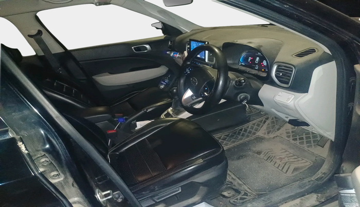 2023 Hyundai VENUE S(O) 1.2, Petrol, Manual, 30,880 km, interior