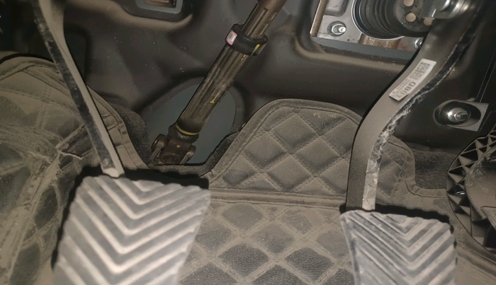 2023 Hyundai VENUE S(O) 1.2, Petrol, Manual, 30,880 km, interior