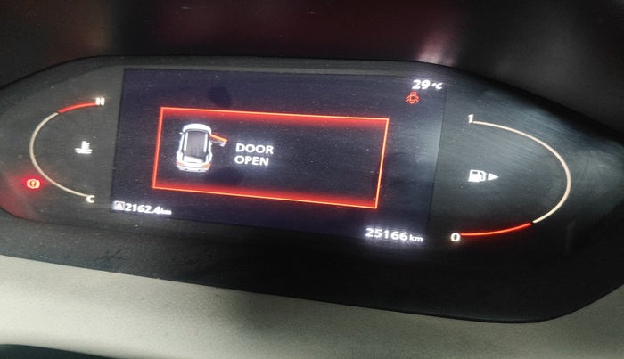 2022 Nissan MAGNITE XV MT, Petrol, Manual, 25,166 km, interior