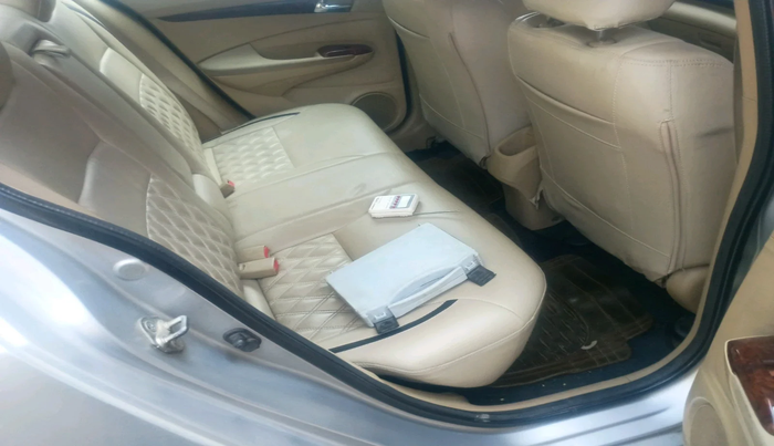 2012 Honda City 1.5L I-VTEC V AT, CNG, Automatic, 1,97,823 km, interior