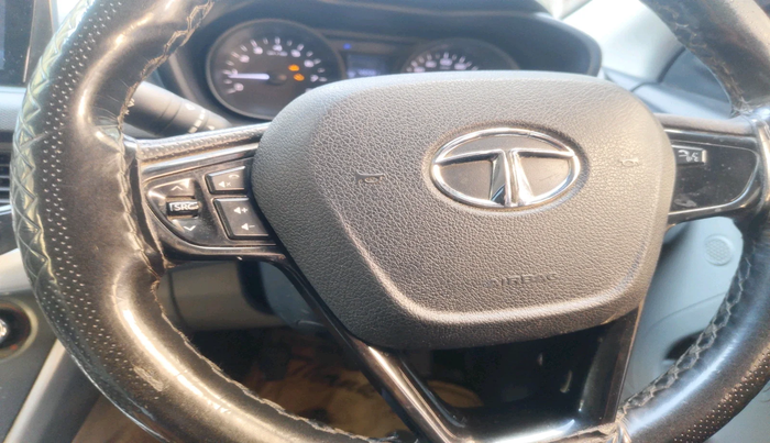 2018 Tata NEXON XM PETROL, CNG, Manual, 99,020 km, interior