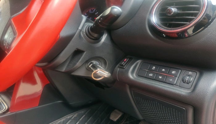 2022 Mahindra Thar LX HT PETROL 4WD MT, Petrol, Manual, 18,741 km, interior