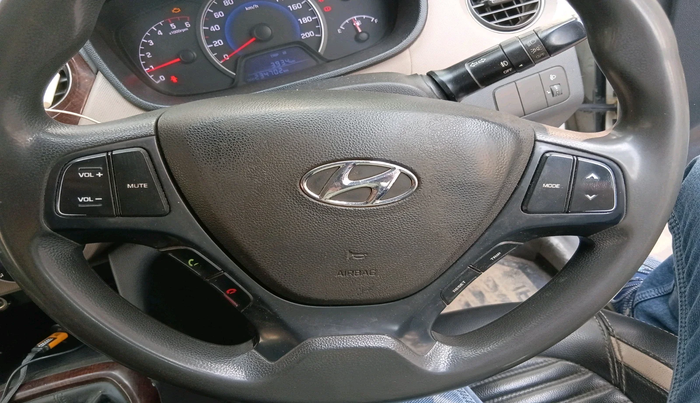 2017 Hyundai Grand i10 SPORTZ U2 1.2 CRDI, Diesel, Manual, 2,34,702 km, interior