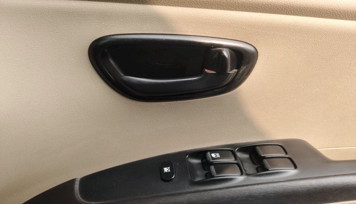 2015 Hyundai i10 MAGNA 1.1, Petrol, Manual, 40,671 km, interior