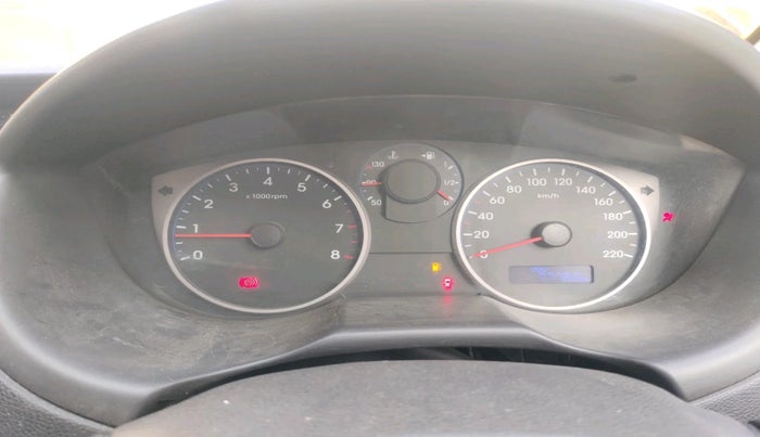 2013 Hyundai i20 SPORTZ 1.2, Petrol, Manual, 77,760 km, interior