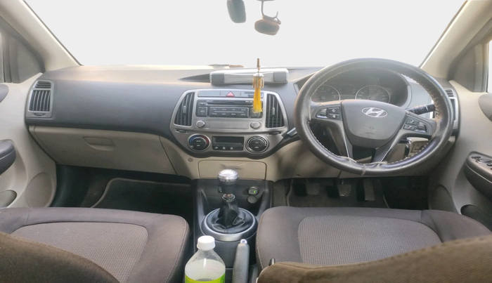 2013 Hyundai i20 SPORTZ 1.2, Petrol, Manual, 77,760 km, interior