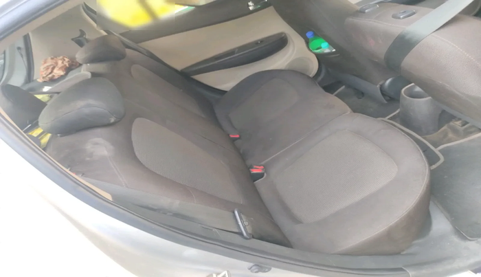 2013 Hyundai i20 SPORTZ 1.2, Petrol, Manual, 77,760 km, interior