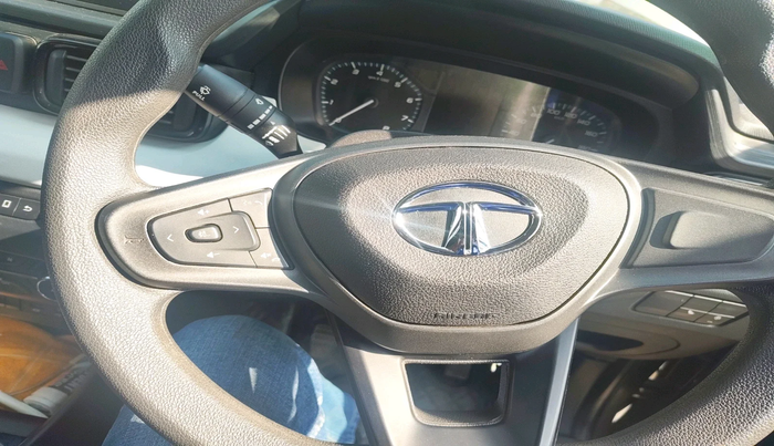 2022 Tata PUNCH PURE MT, Petrol, Manual, 18,063 km, interior