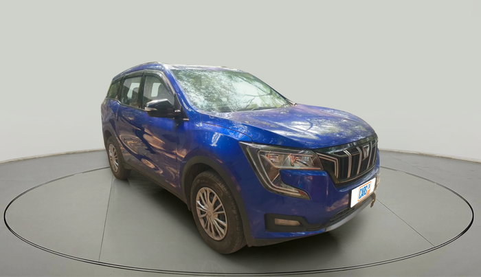 2025 Mahindra XUV700 AX 3 D AT 5 STR, Diesel, Automatic, 4,746 km, exterior