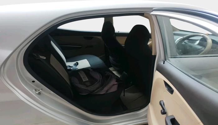 2015 Hyundai Eon MAGNA +, Petrol, Manual, 10,038 km, interior