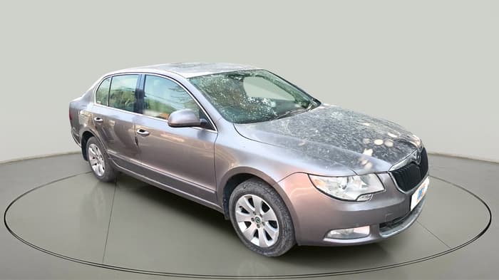 2011 Skoda Superb ELEGANCE 1.8 TSI MT, Petrol, Manual, 1,11,644 km, exterior