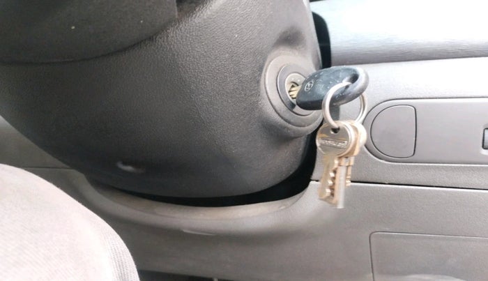 2011 Hyundai i10 MAGNA 1.2, Petrol, Manual, 1,07,864 km, interior