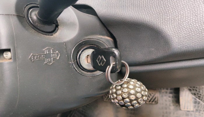 2010 Maruti Swift VXI, Petrol, Manual, 91,822 km, interior