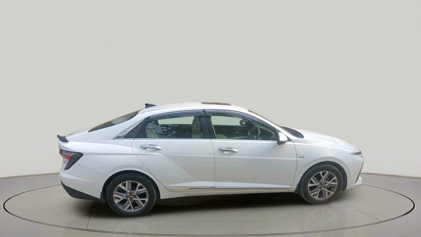 2025 Hyundai Verna SX(O) 1.5 MPI IVT , Petrol, Automatic, 9,193 km, exterior