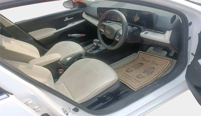 2025 Hyundai Verna SX(O) 1.5 MPI IVT , Petrol, Automatic, 9,193 km, interior