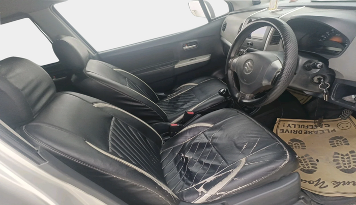 2011 Maruti Wagon R 1.0 LXI, CNG, Manual, 1,24,508 km, interior