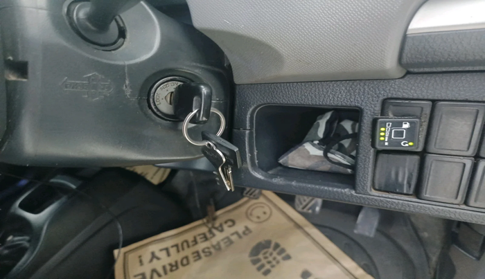 2011 Maruti Wagon R 1.0 LXI, CNG, Manual, 1,24,508 km, interior