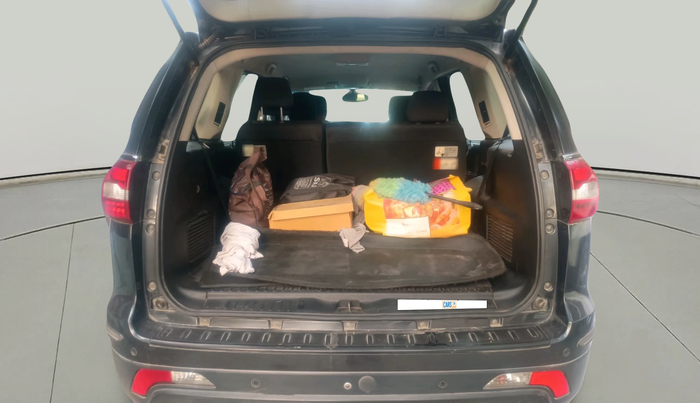 2019 Tata Hexa XM 4X2 7 STR, Diesel, Manual, 79,003 km, exterior