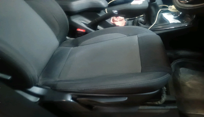 2019 Tata Hexa XM 4X2 7 STR, Diesel, Manual, 79,003 km, interior