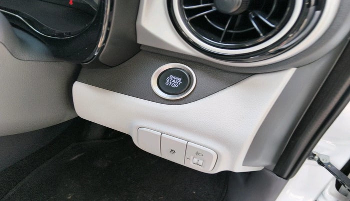 2025 Hyundai GRAND I10 NIOS Sportz (O) 1.2 Kappa AMT, Petrol, Automatic, 1,346 km, interior