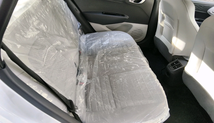 2025 Hyundai GRAND I10 NIOS Sportz (O) 1.2 Kappa AMT, Petrol, Automatic, 1,346 km, interior