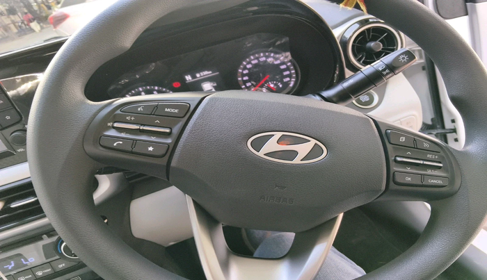 2025 Hyundai GRAND I10 NIOS Sportz (O) 1.2 Kappa AMT, Petrol, Automatic, 1,346 km, interior