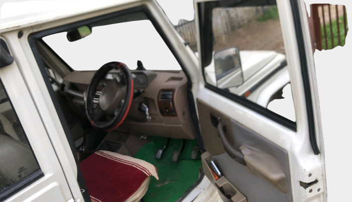 2014 Mahindra Bolero ZLX BS IV, Diesel, Manual, 20,528 km, interior