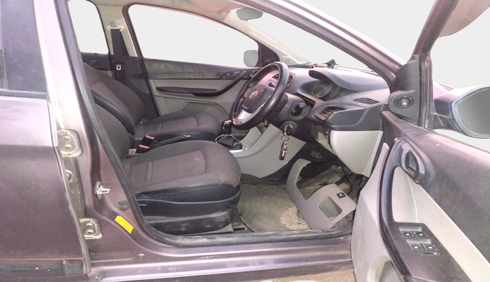 2016 Tata Tiago XM PETROL, Petrol, Manual, 58,277 km, interior